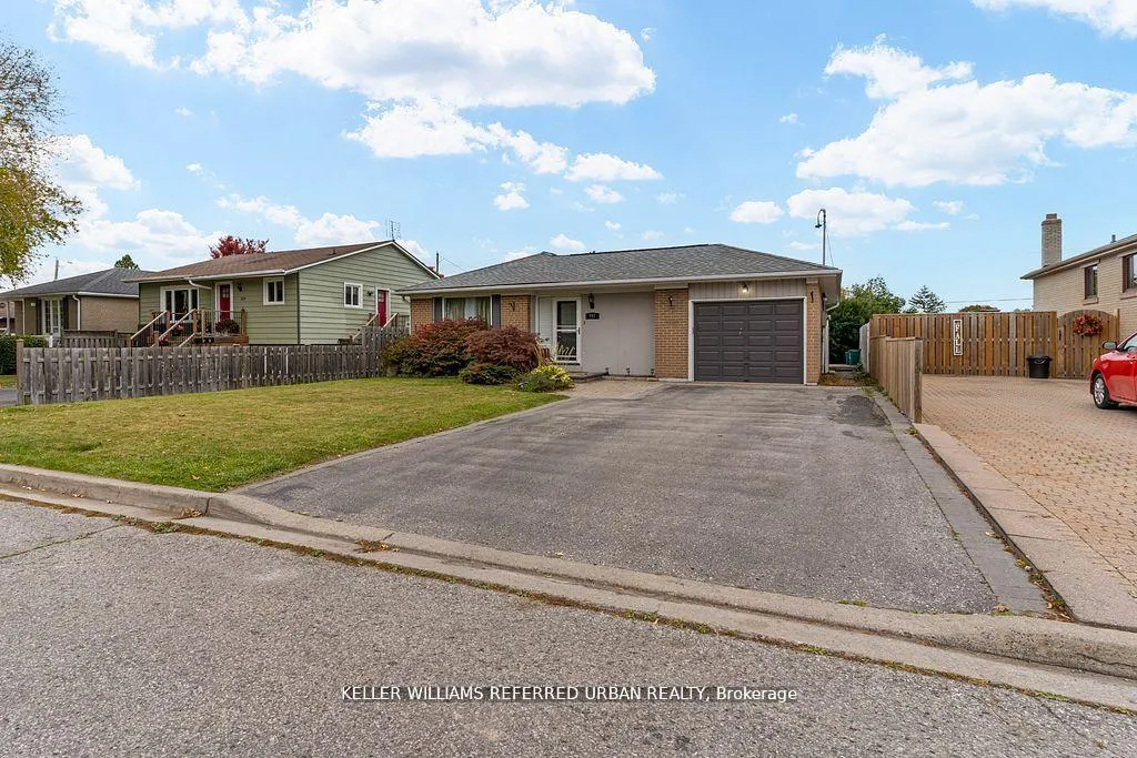 Photo 24 of Unit B, 707 Annland Street, Pickering, Bay Ridges — HOMEH