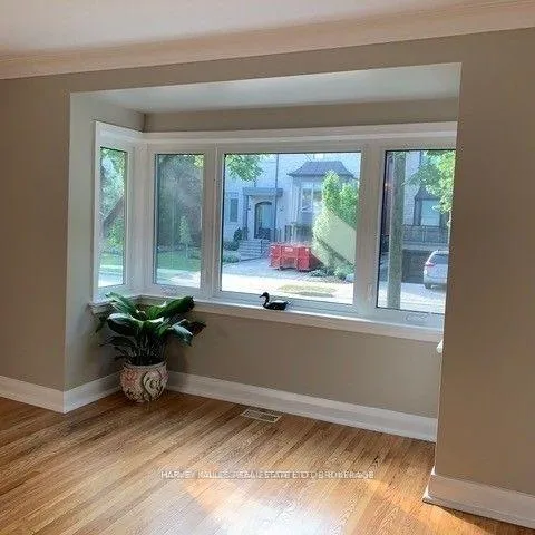 Photo 7 of Unit Main, 72 Mcgillivray Avenue, Toronto, Bedford Park-Nortown — HOMEH