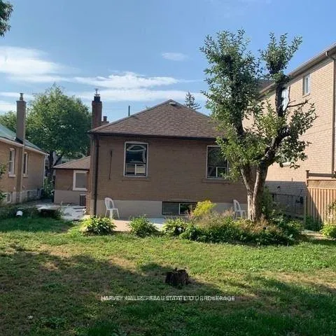 Photo 13 of Unit Main, 72 Mcgillivray Avenue, Toronto, Bedford Park-Nortown — HOMEH