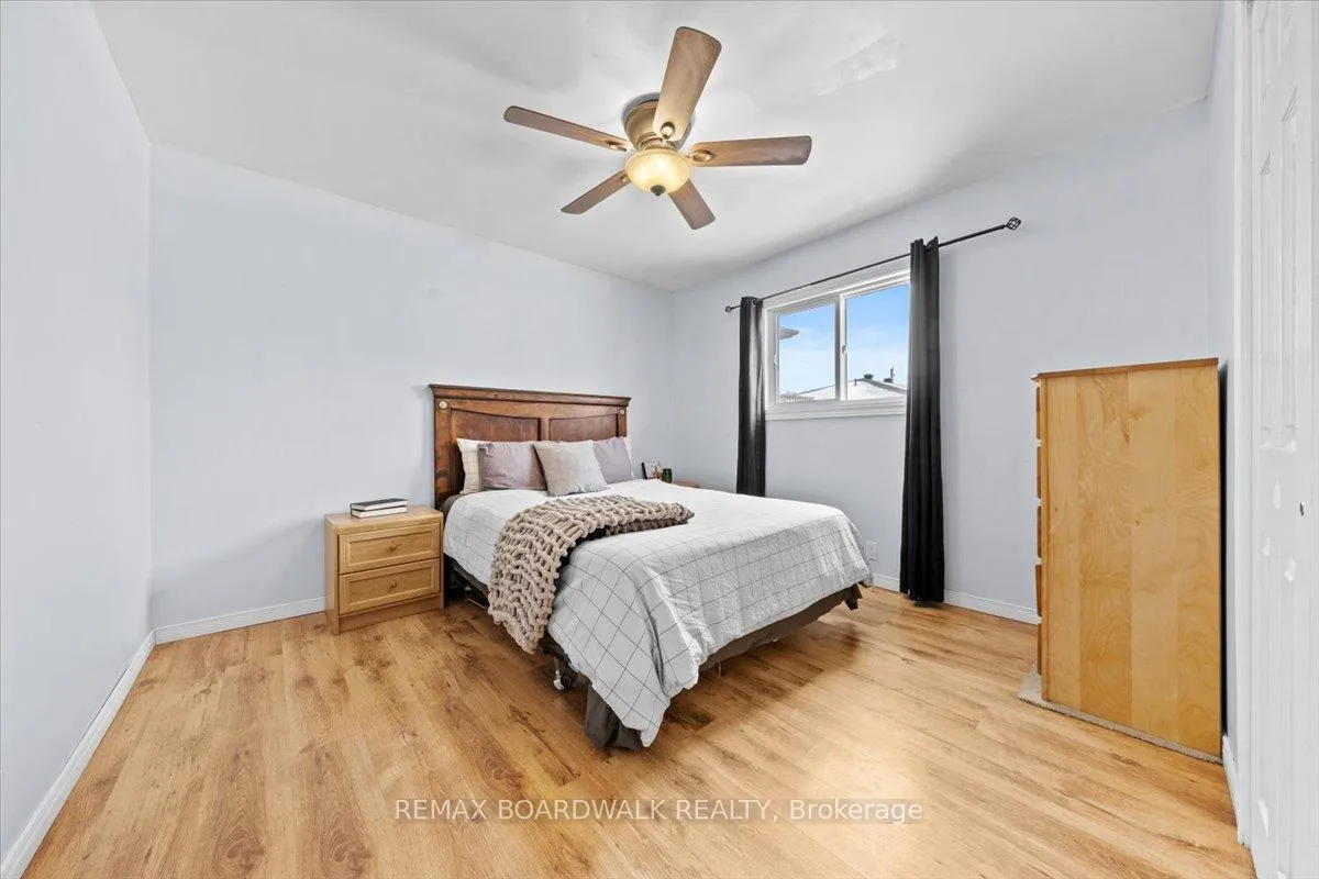 Photo 14 of 789 Fifth Street, Renfrew — HOMEH