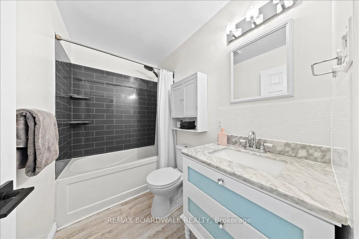 Photo 20 of 789 Fifth Street, Renfrew — HOMEH