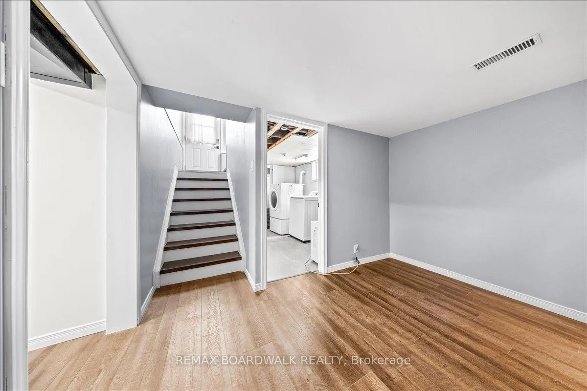 Photo 21 of 789 Fifth Street, Renfrew — HOMEH