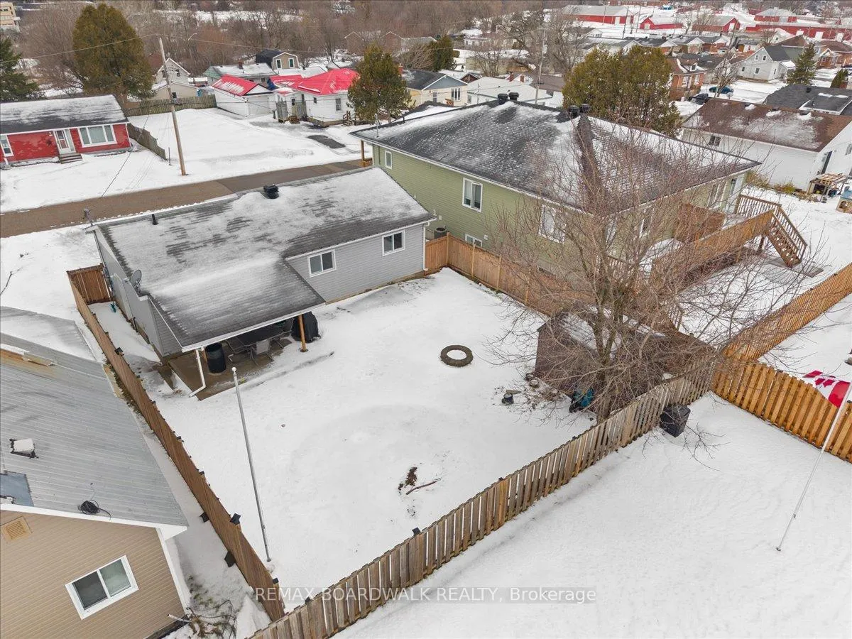 Photo 31 of 789 Fifth Street, Renfrew — HOMEH