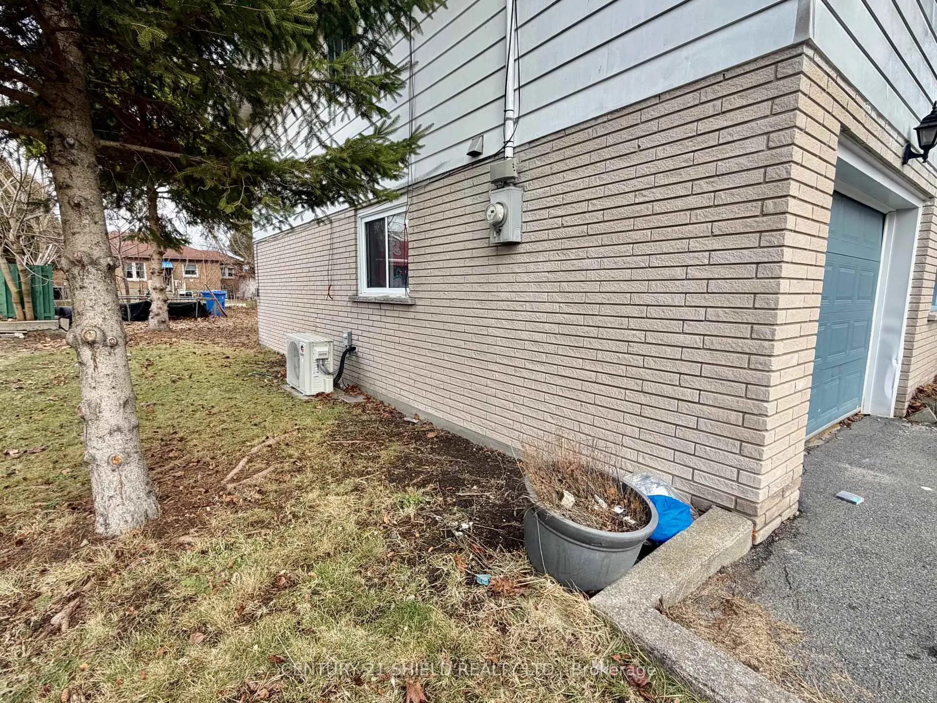 Photo 10 of 216 Baldwin Avenue, Cornwall — HOMEH