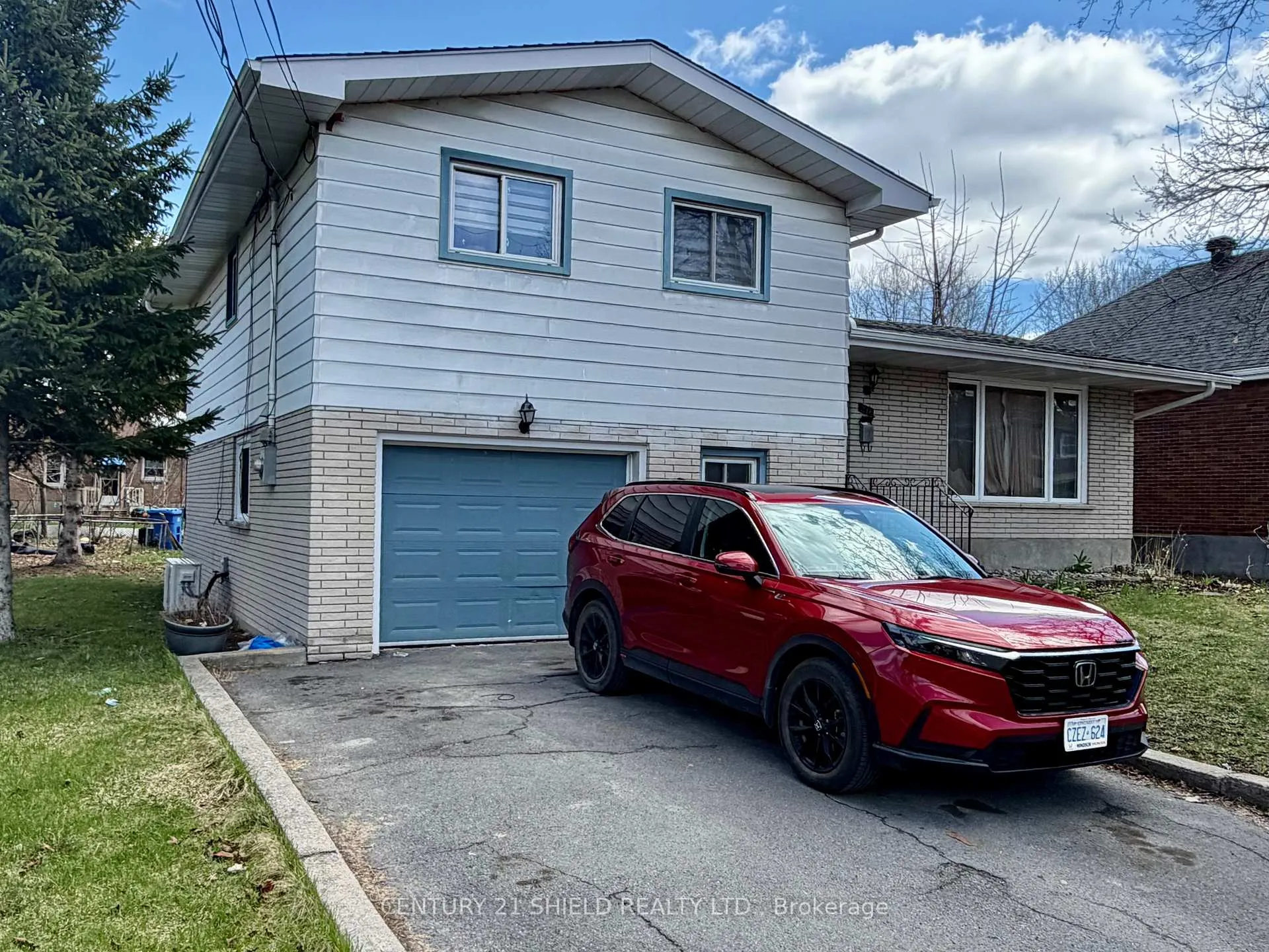 Photo 11 of 216 Baldwin Avenue, Cornwall — HOMEH