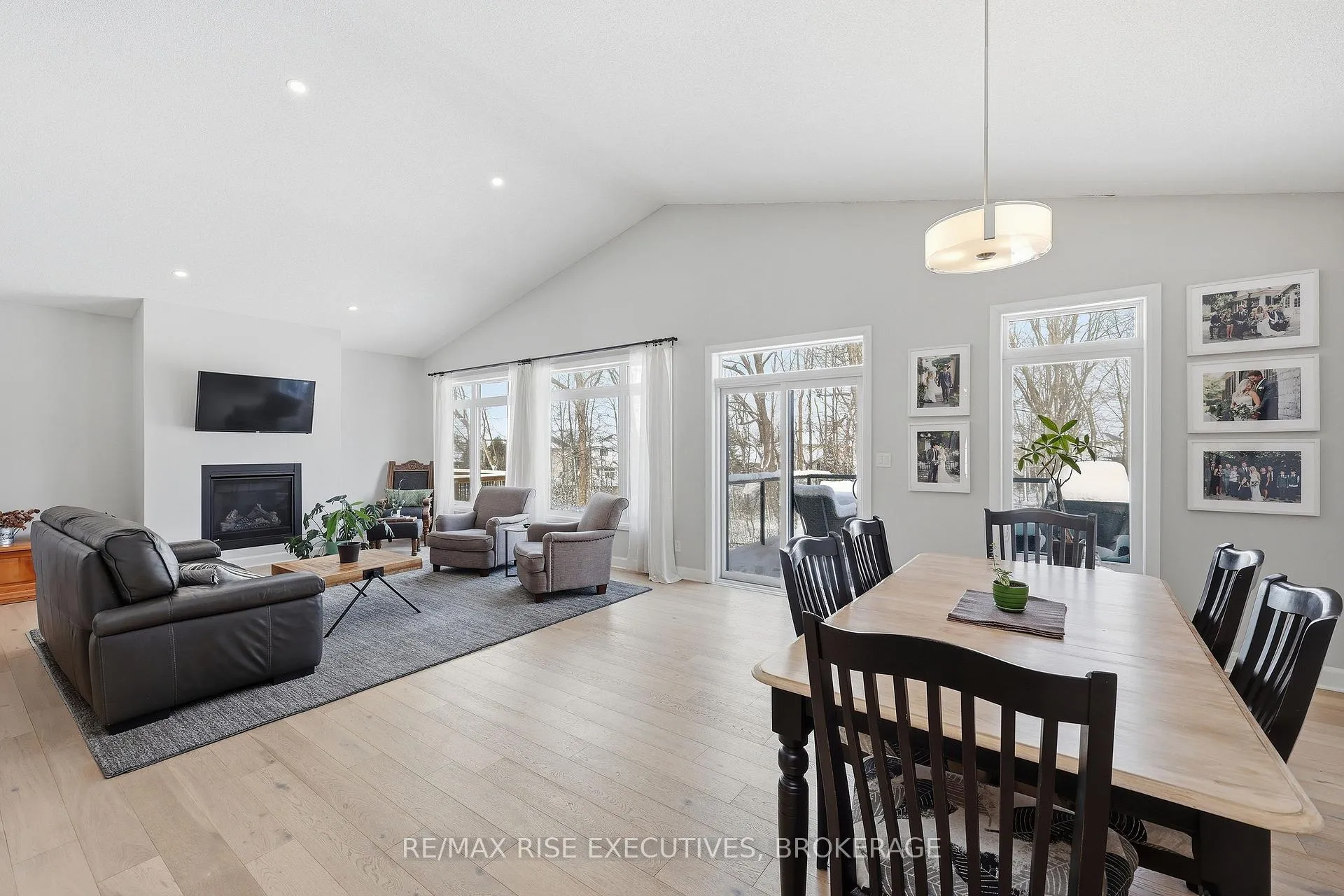 Photo 11 of 692 Halloway Drive, Kingston, Kingston East (Incl Barret Crt) — HOMEH