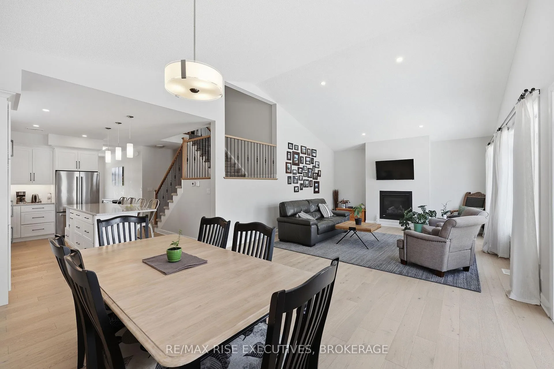 Photo 12 of 692 Halloway Drive, Kingston, Kingston East (Incl Barret Crt) — HOMEH