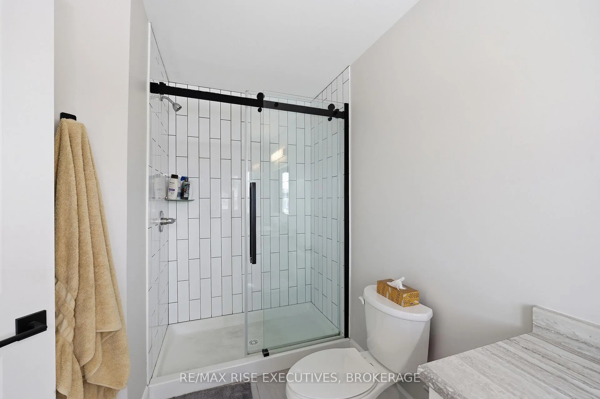 Photo 26 of 692 Halloway Drive, Kingston, Kingston East (Incl Barret Crt) — HOMEH