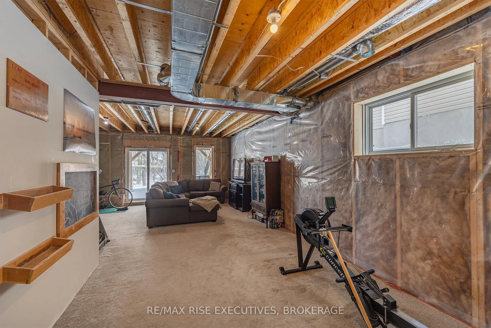 Photo 35 of 692 Halloway Drive, Kingston, Kingston East (Incl Barret Crt) — HOMEH
