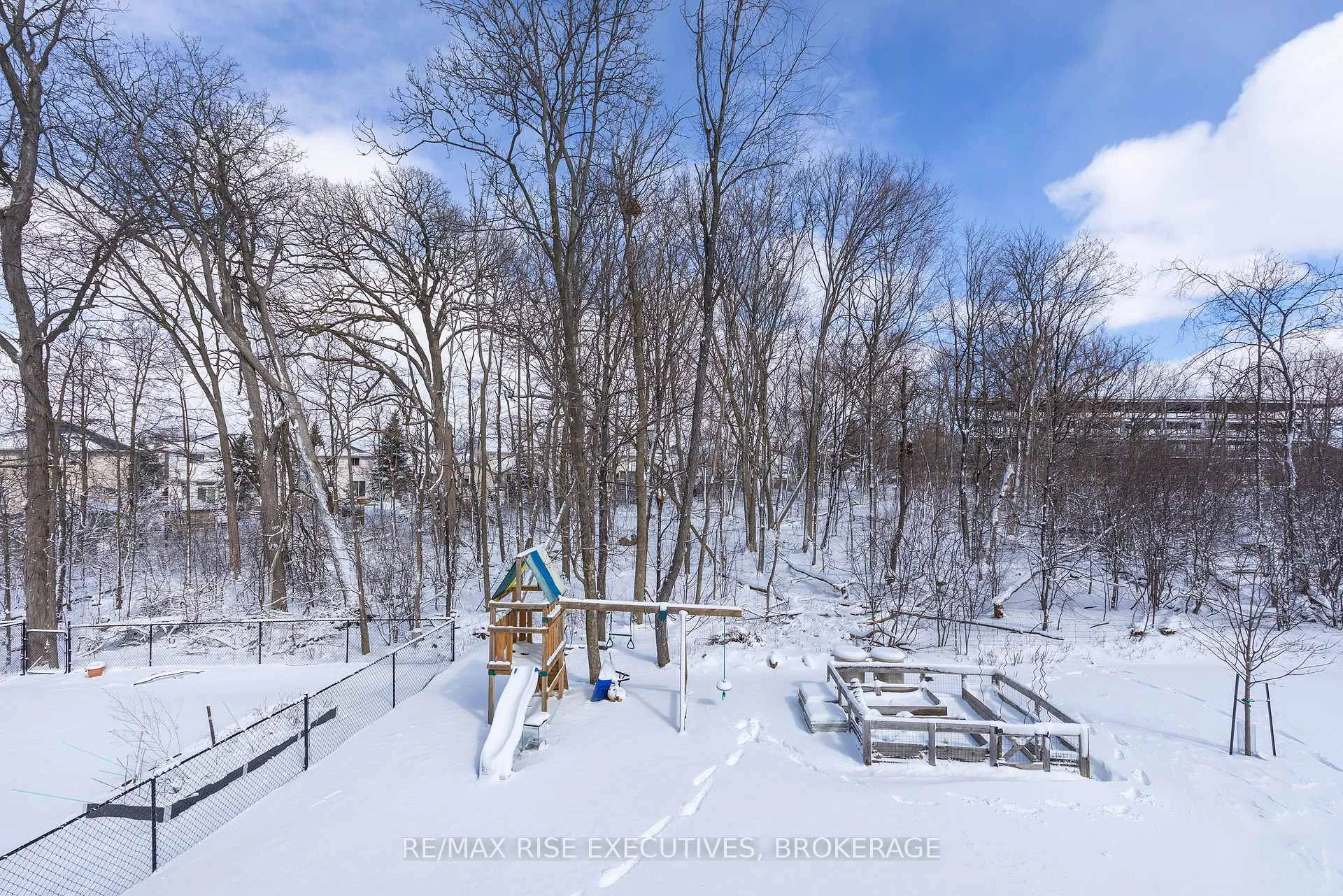 Photo 43 of 692 Halloway Drive, Kingston, Kingston East (Incl Barret Crt) — HOMEH