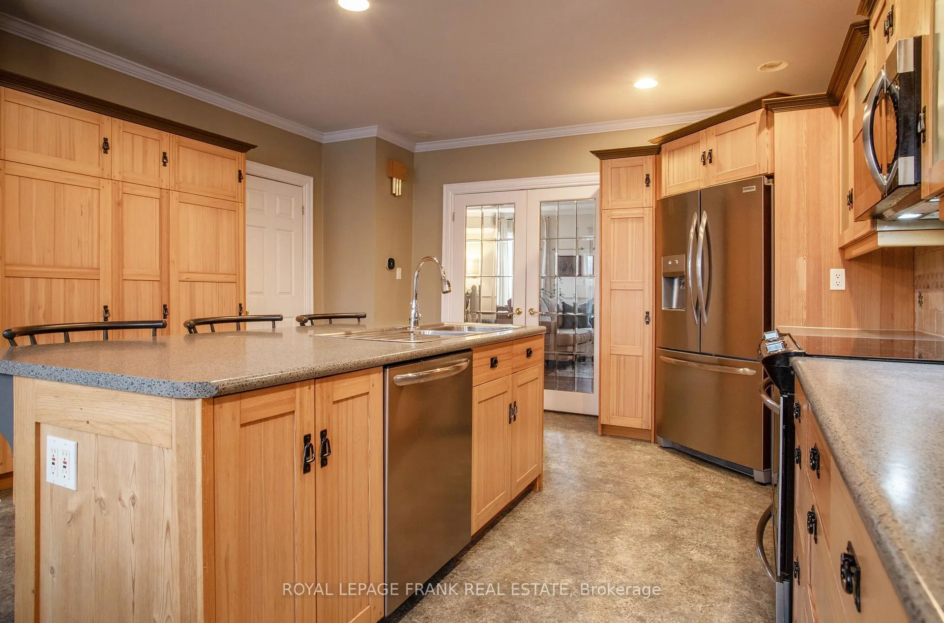 Photo 21 of 329 Mcdonald Street, Scugog, Port Perry — HOMEH