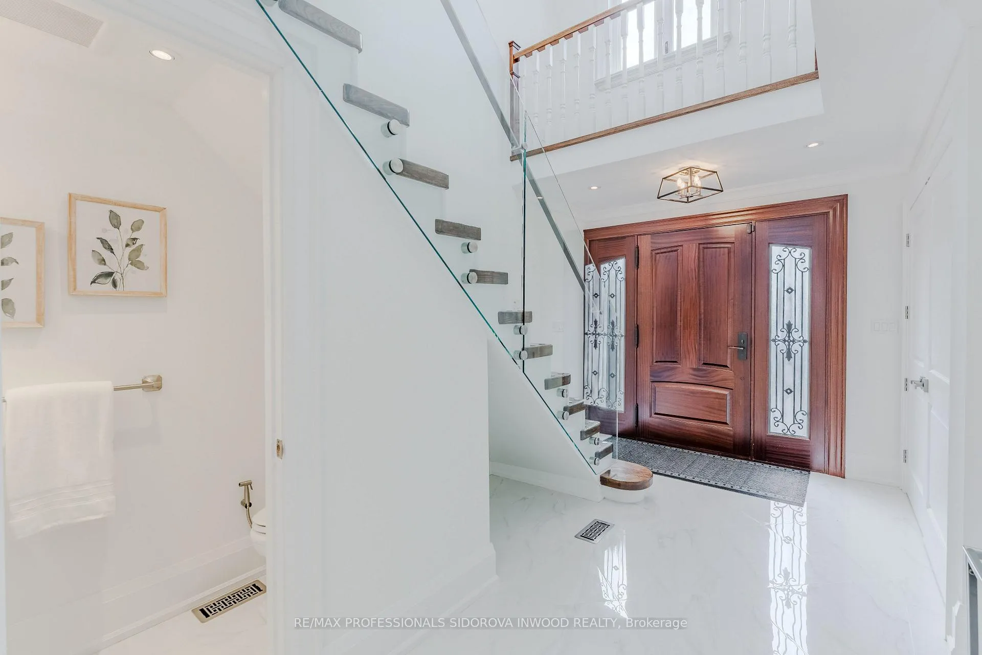 Photo 4 of 57 Lavinia Avenue, Toronto, High Park-Swansea — HOMEH