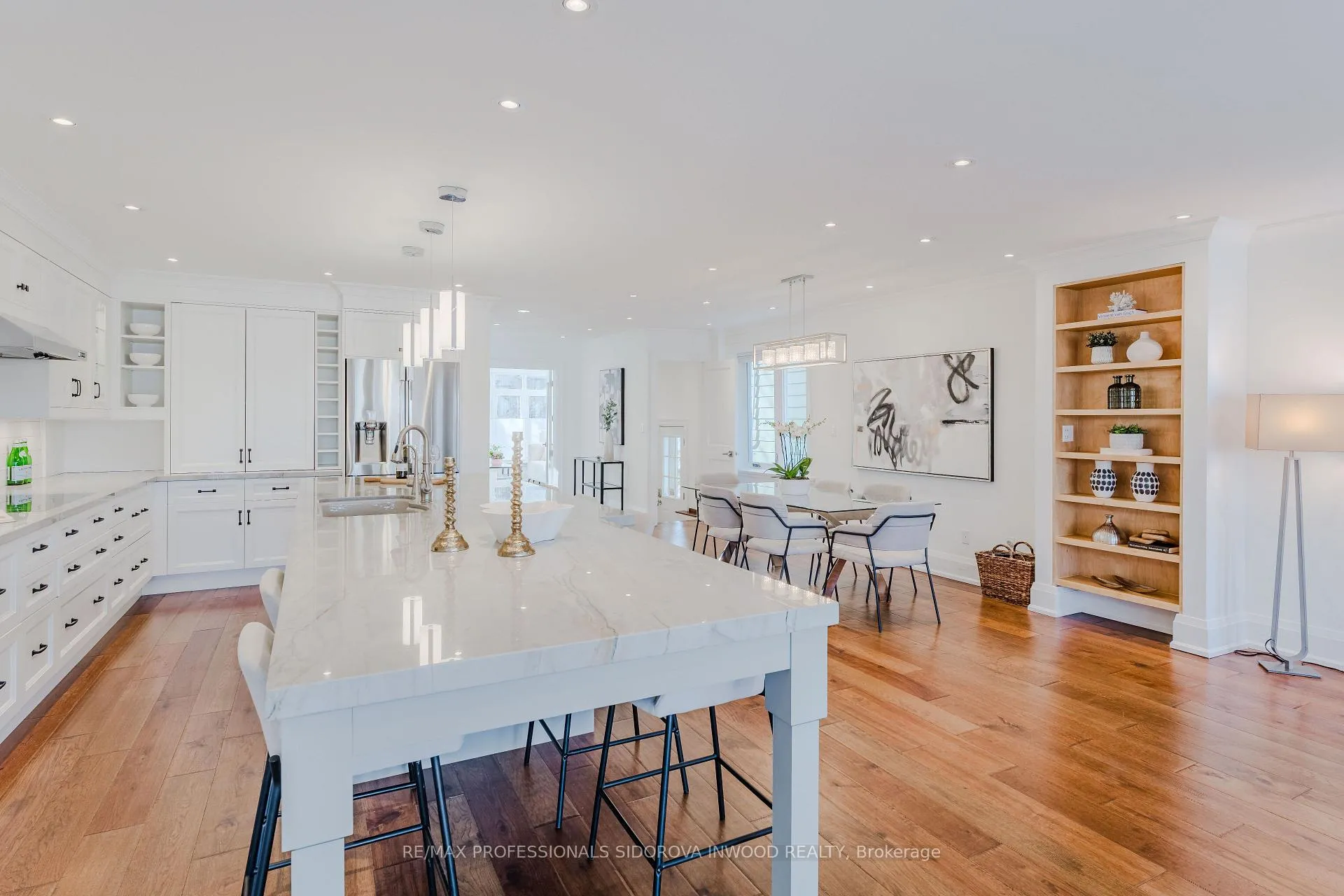 Photo 11 of 57 Lavinia Avenue, Toronto, High Park-Swansea — HOMEH