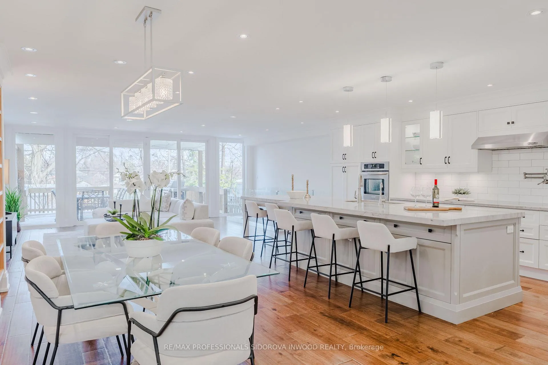 Photo 12 of 57 Lavinia Avenue, Toronto, High Park-Swansea — HOMEH