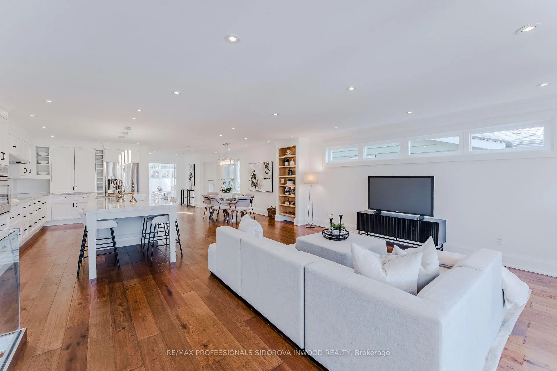 Photo 14 of 57 Lavinia Avenue, Toronto, High Park-Swansea — HOMEH