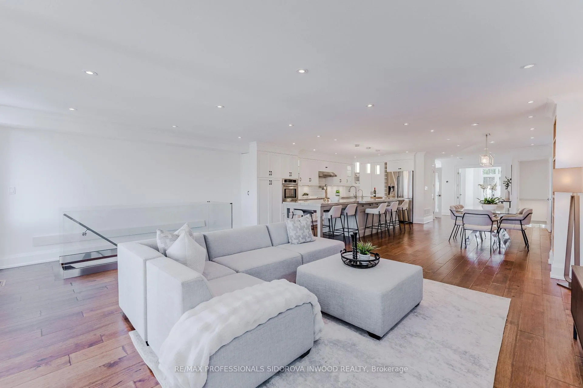 Photo 15 of 57 Lavinia Avenue, Toronto, High Park-Swansea — HOMEH