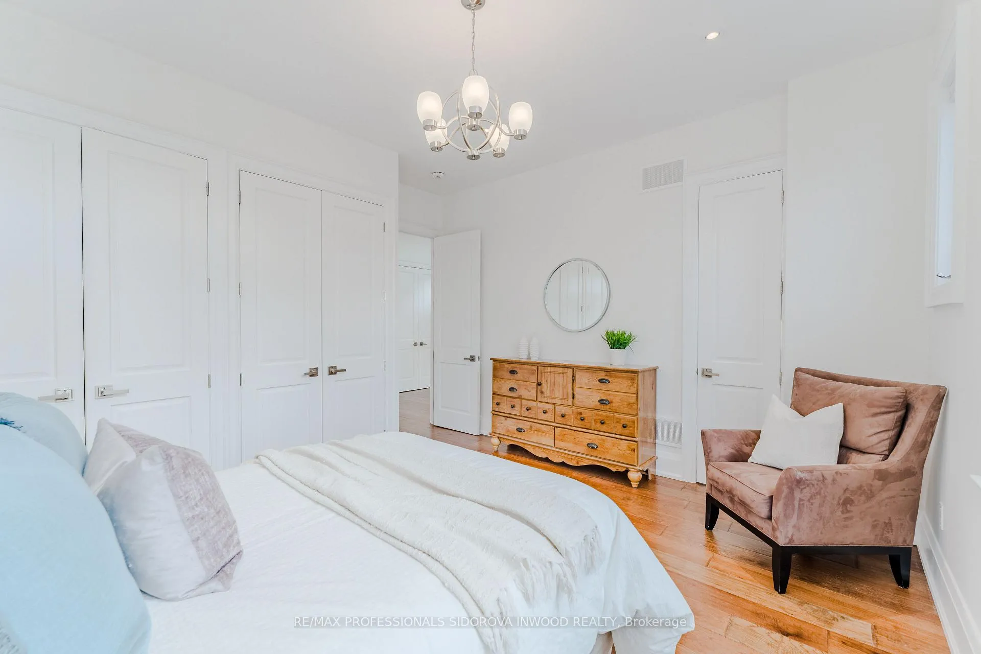 Photo 24 of 57 Lavinia Avenue, Toronto, High Park-Swansea — HOMEH