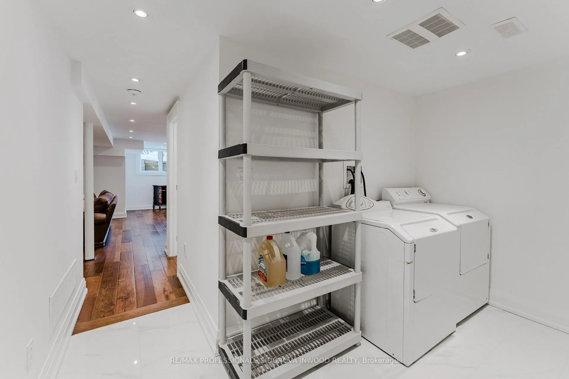 Photo 35 of 57 Lavinia Avenue, Toronto, High Park-Swansea — HOMEH