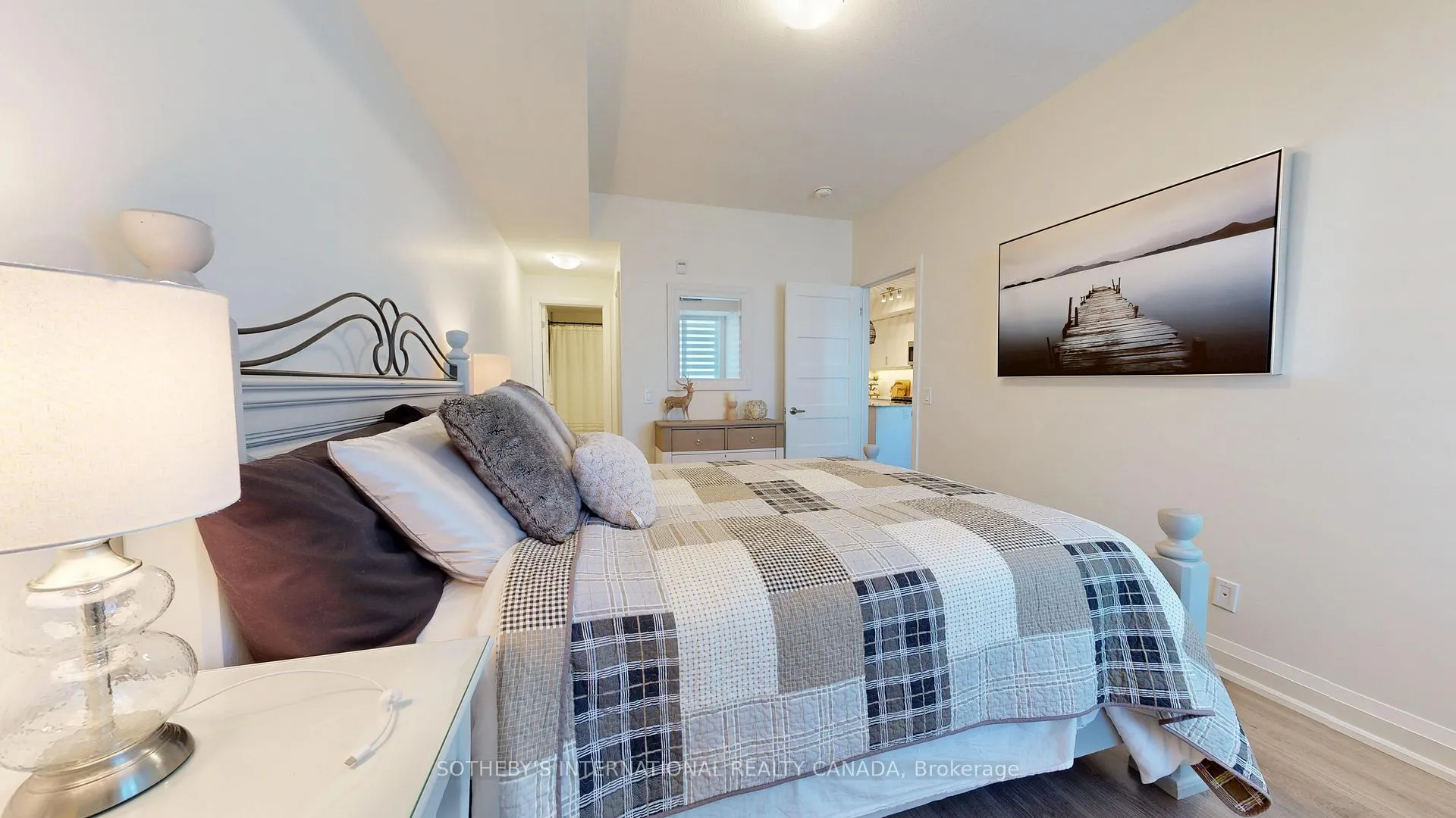 Photo 15 of Unit 307, 17 Spooner Crescent, Collingwood — HOMEH