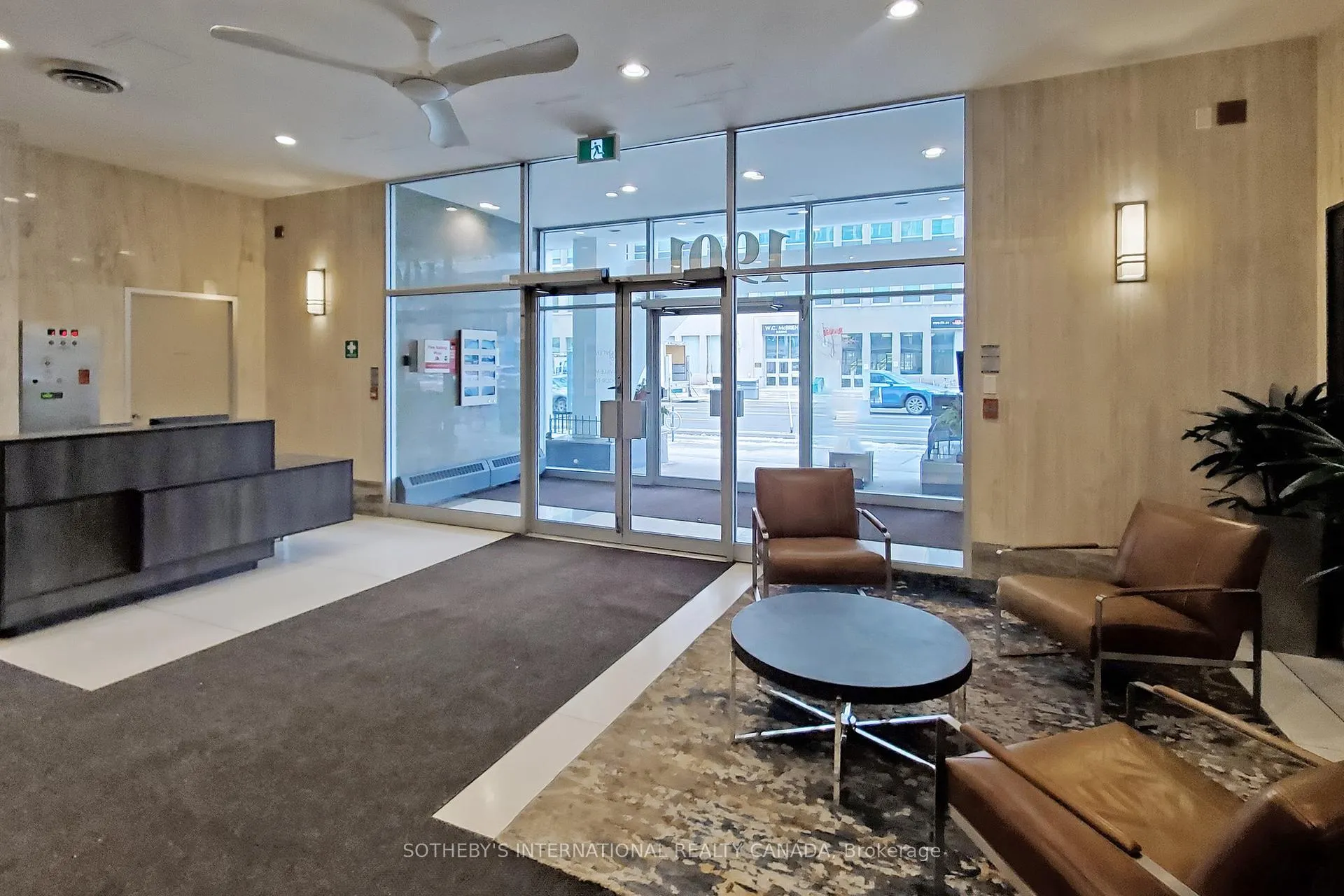 Photo 4 of Unit 305, 1901 Yonge Street, Toronto, Mount Pleasant West — HOMEH