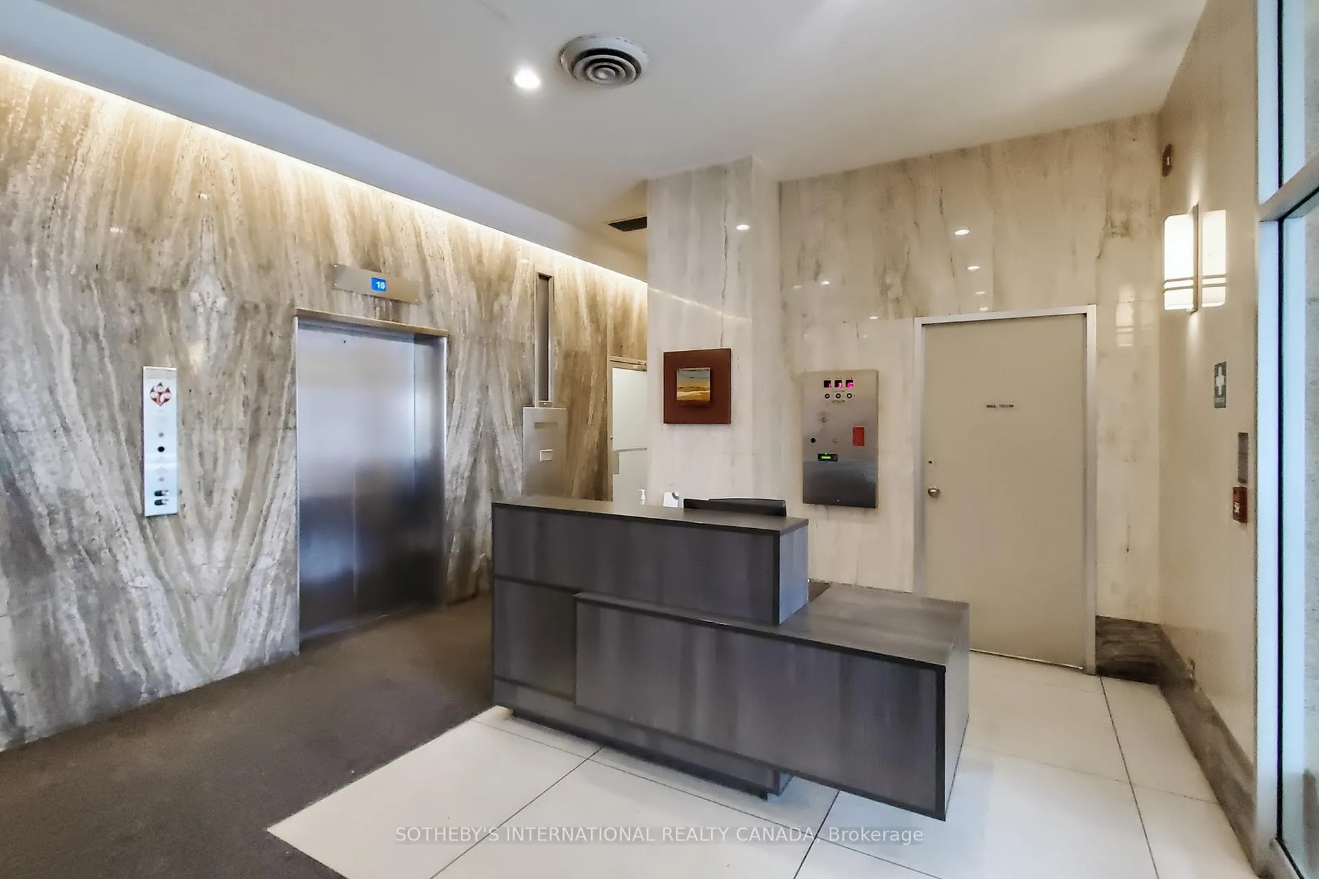 Photo 5 of Unit 305, 1901 Yonge Street, Toronto, Mount Pleasant West — HOMEH
