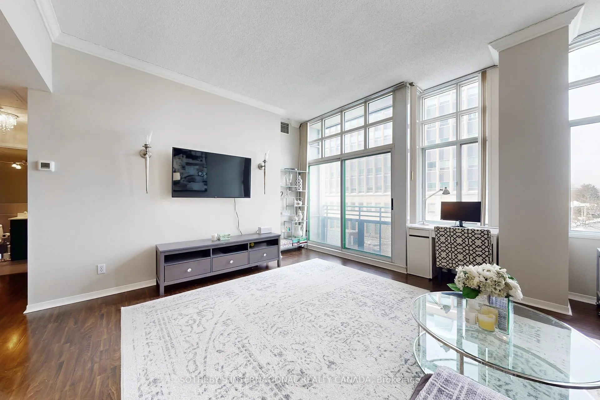 Photo 12 of Unit 305, 1901 Yonge Street, Toronto, Mount Pleasant West — HOMEH