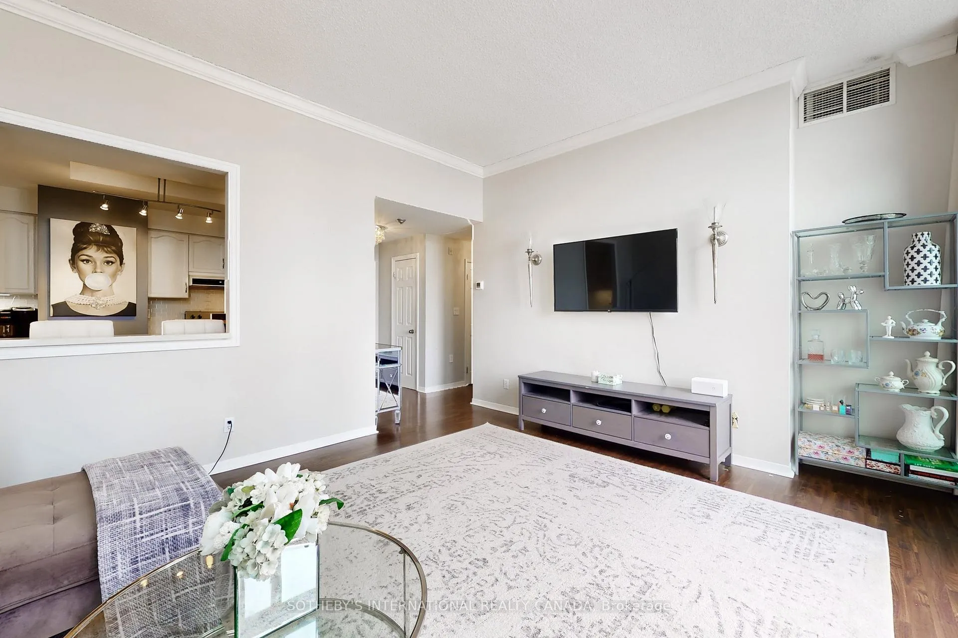 Photo 13 of Unit 305, 1901 Yonge Street, Toronto, Mount Pleasant West — HOMEH