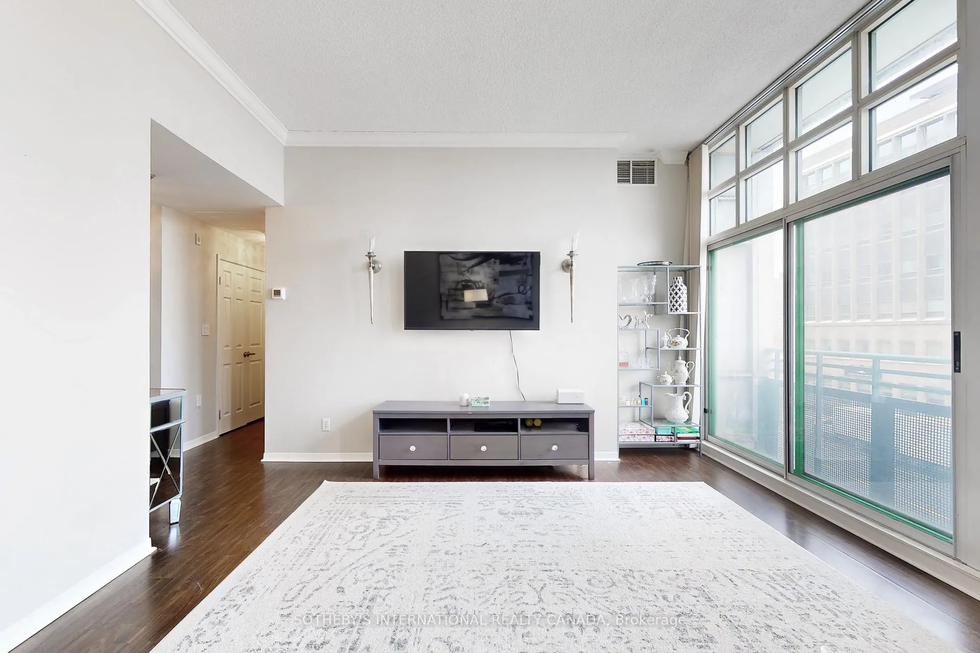 Photo 14 of Unit 305, 1901 Yonge Street, Toronto, Mount Pleasant West — HOMEH