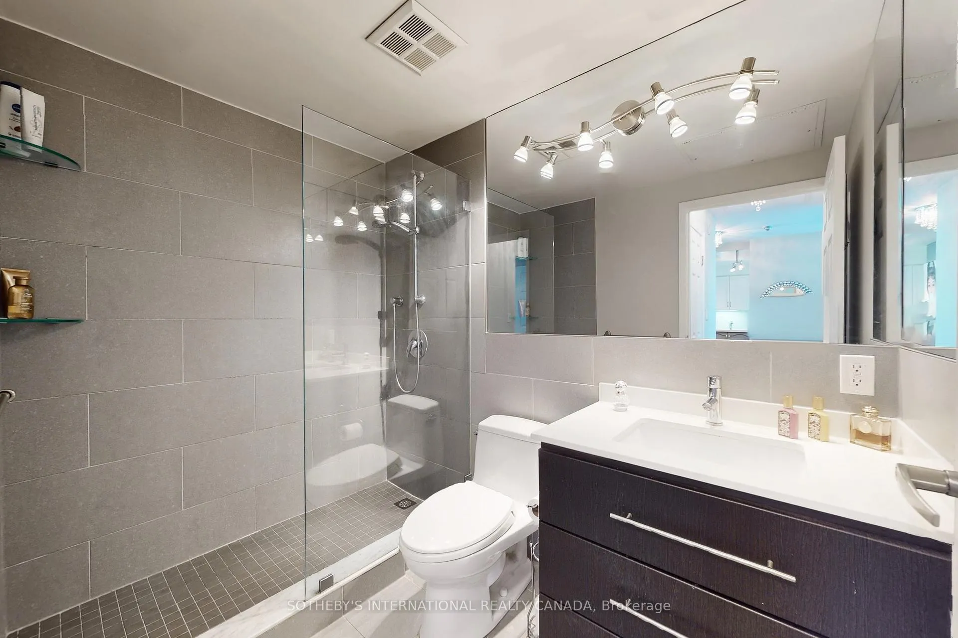 Photo 23 of Unit 305, 1901 Yonge Street, Toronto, Mount Pleasant West — HOMEH