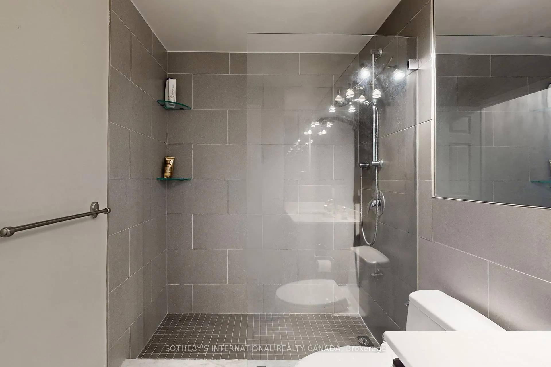 Photo 24 of Unit 305, 1901 Yonge Street, Toronto, Mount Pleasant West — HOMEH