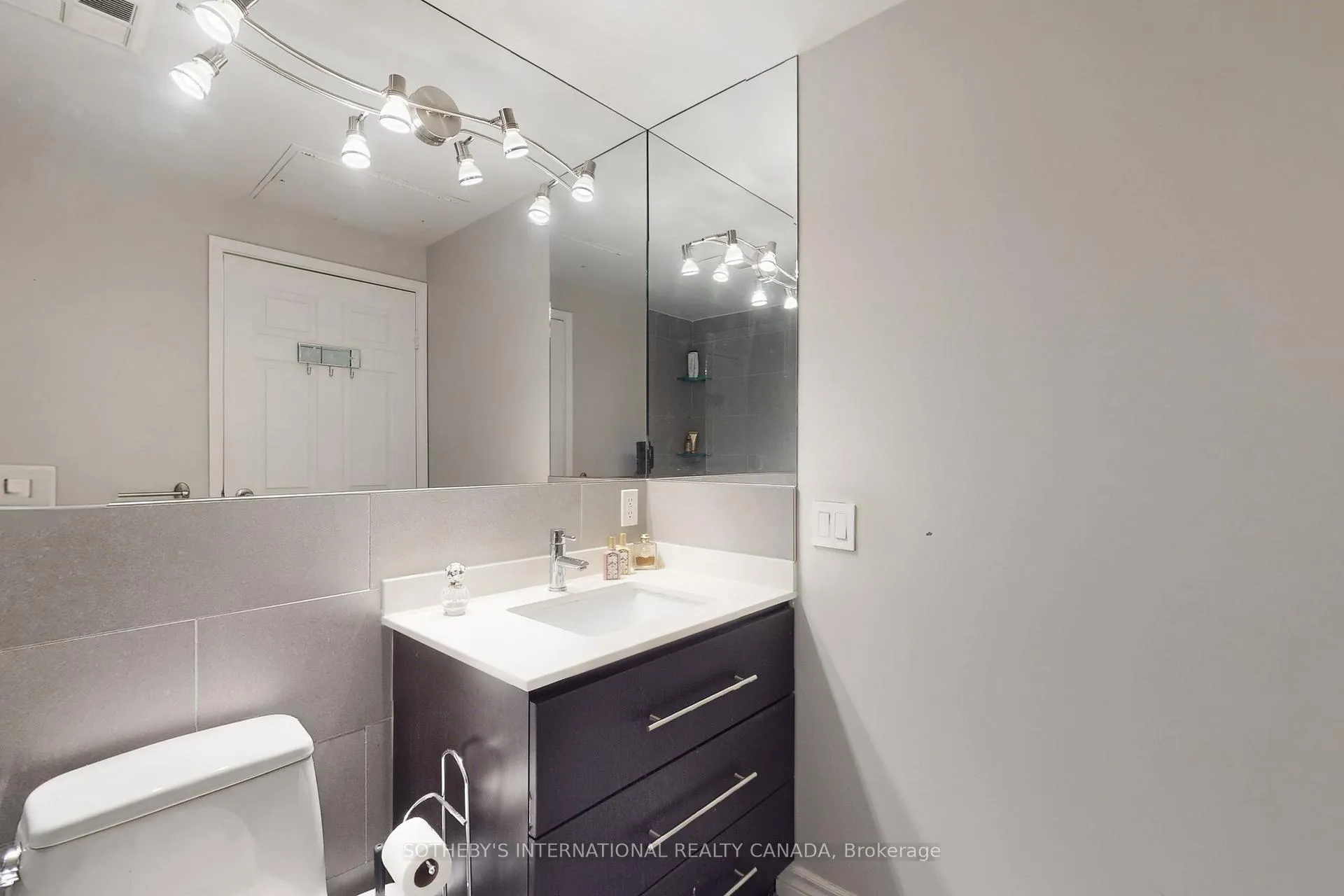 Photo 26 of Unit 305, 1901 Yonge Street, Toronto, Mount Pleasant West — HOMEH