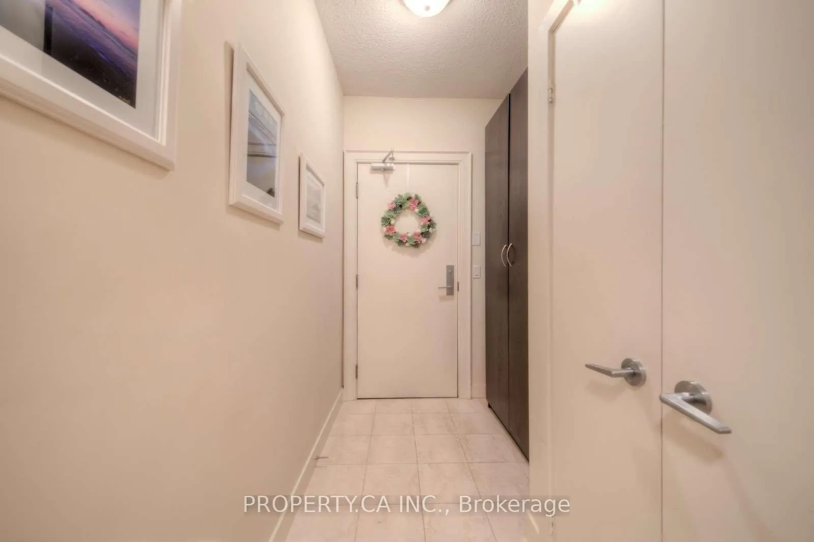 Photo 3 of Unit 707, 438 King Street W, Toronto, Waterfront Communities — HOMEH