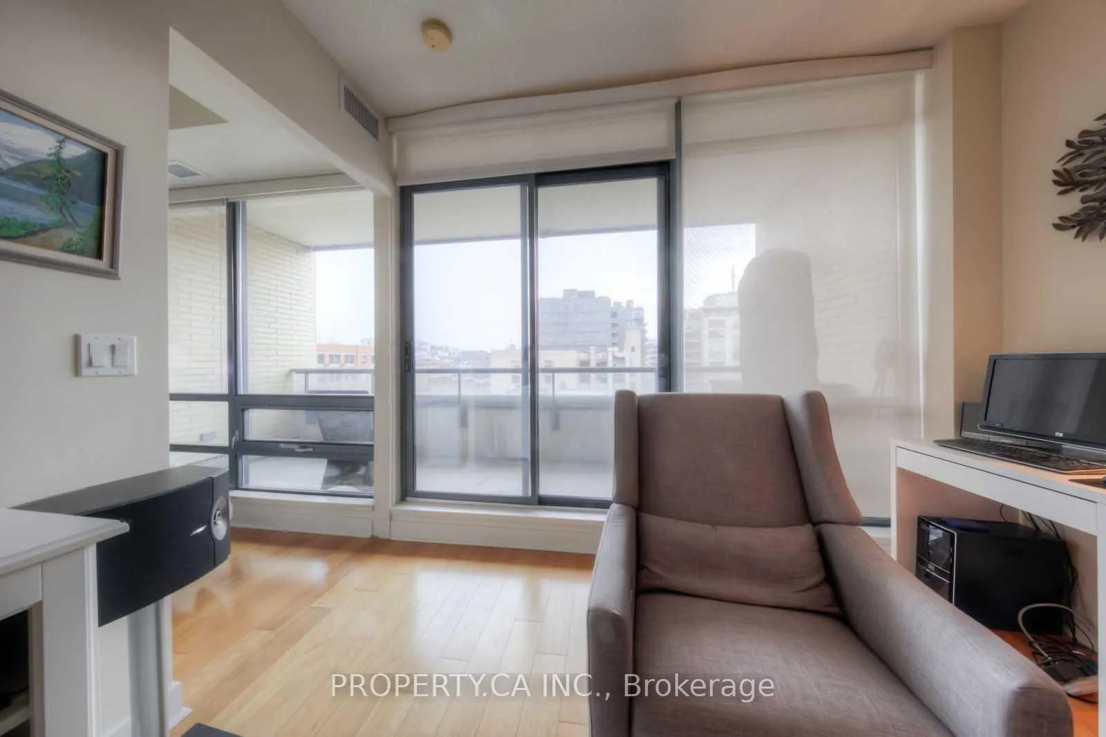 Photo 4 of Unit 707, 438 King Street W, Toronto, Waterfront Communities — HOMEH