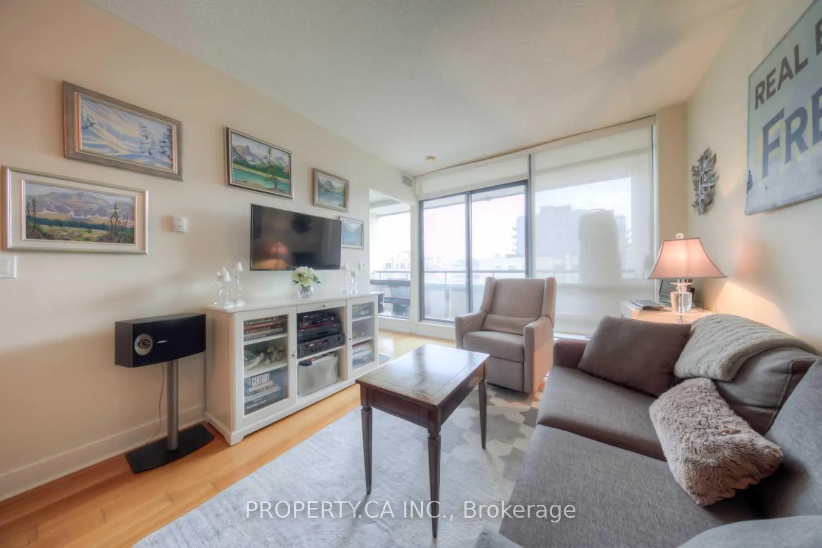 Photo 5 of Unit 707, 438 King Street W, Toronto, Waterfront Communities — HOMEH