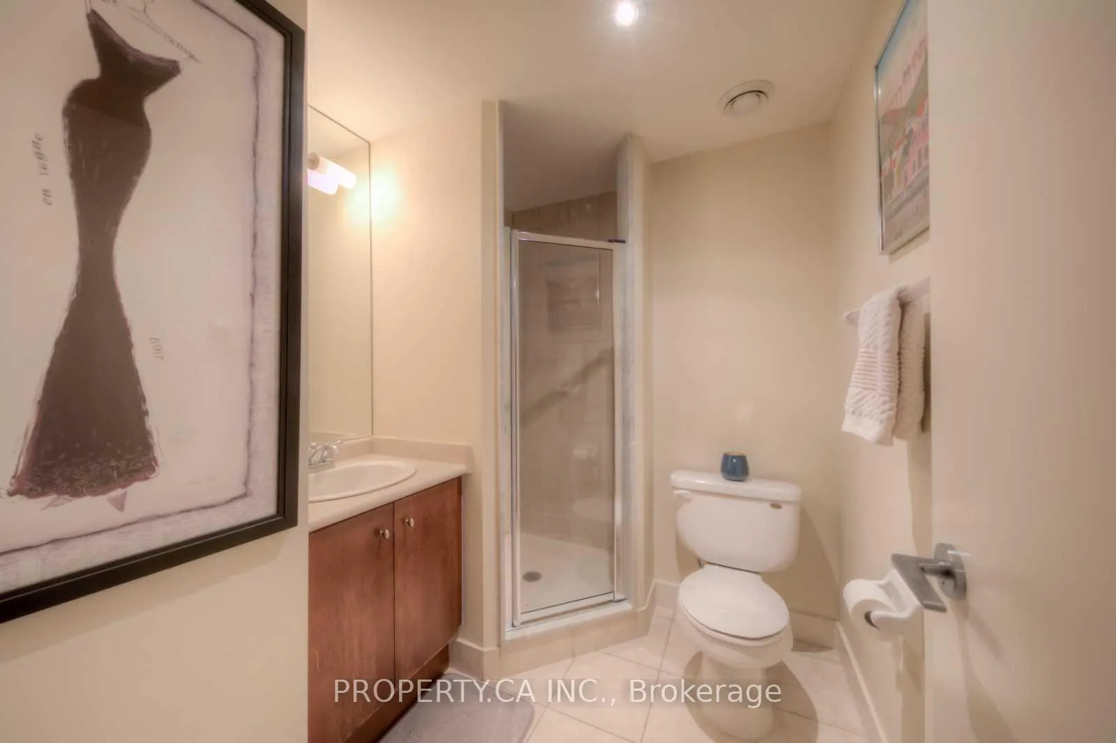 Photo 16 of Unit 707, 438 King Street W, Toronto, Waterfront Communities — HOMEH