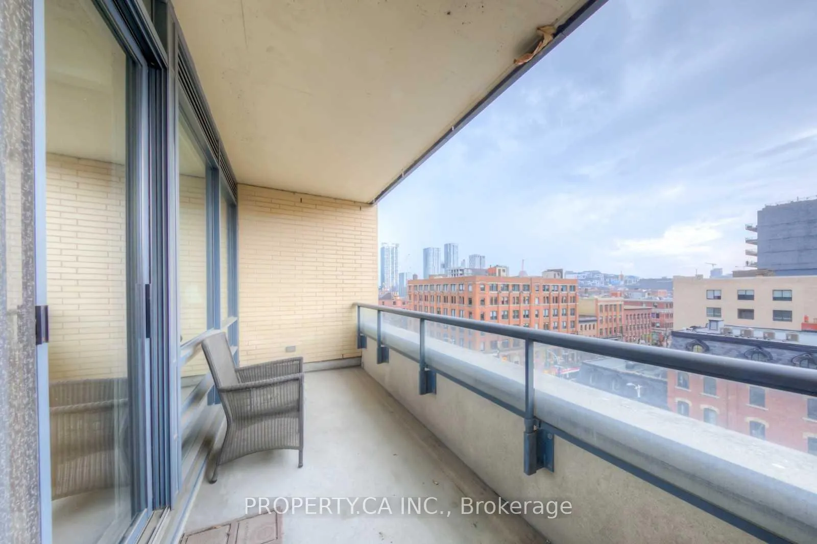 Photo 18 of Unit 707, 438 King Street W, Toronto, Waterfront Communities — HOMEH