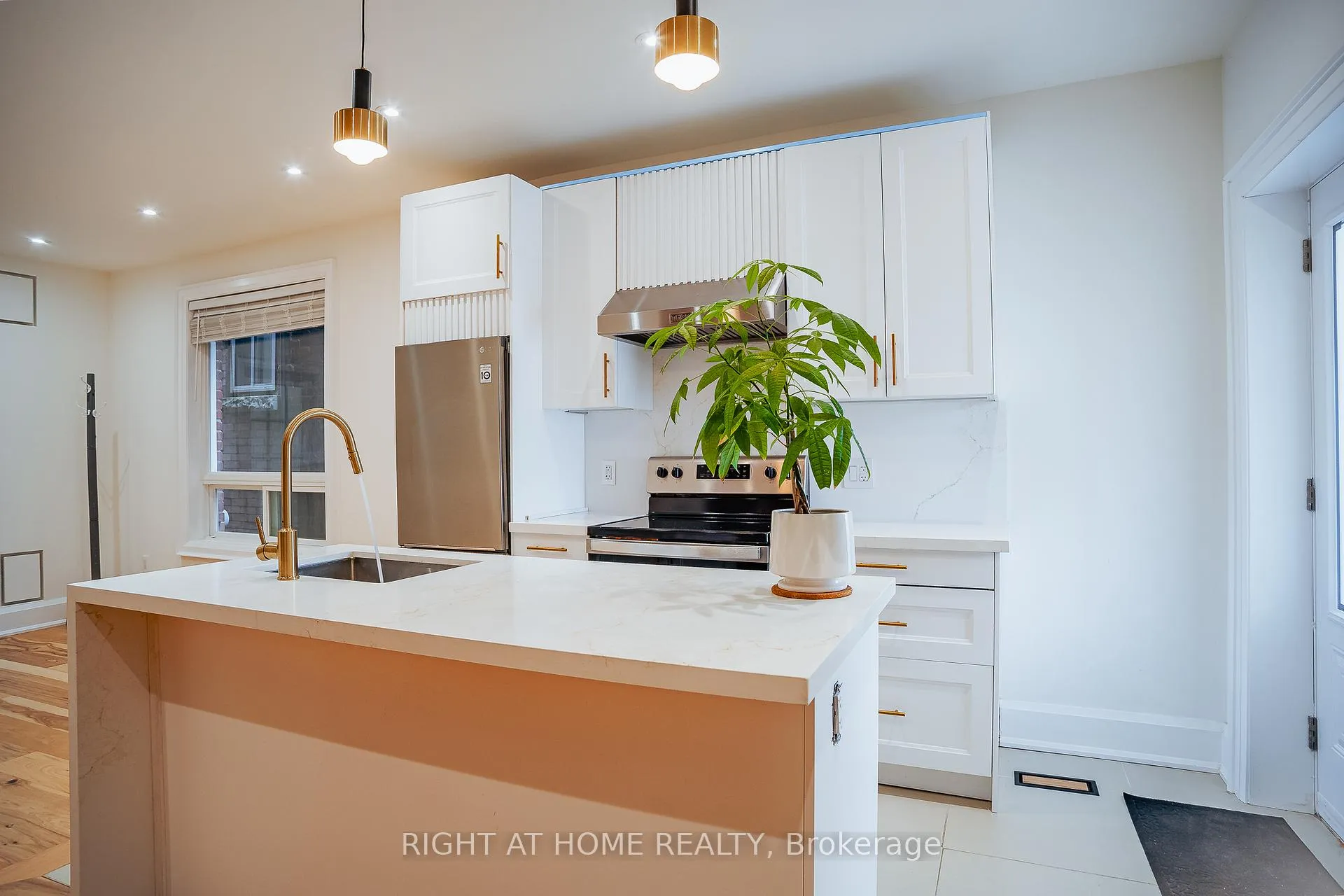 Photo 3 of 39 Sellers Avenue, Toronto, Corso Italia-Davenport — HOMEH