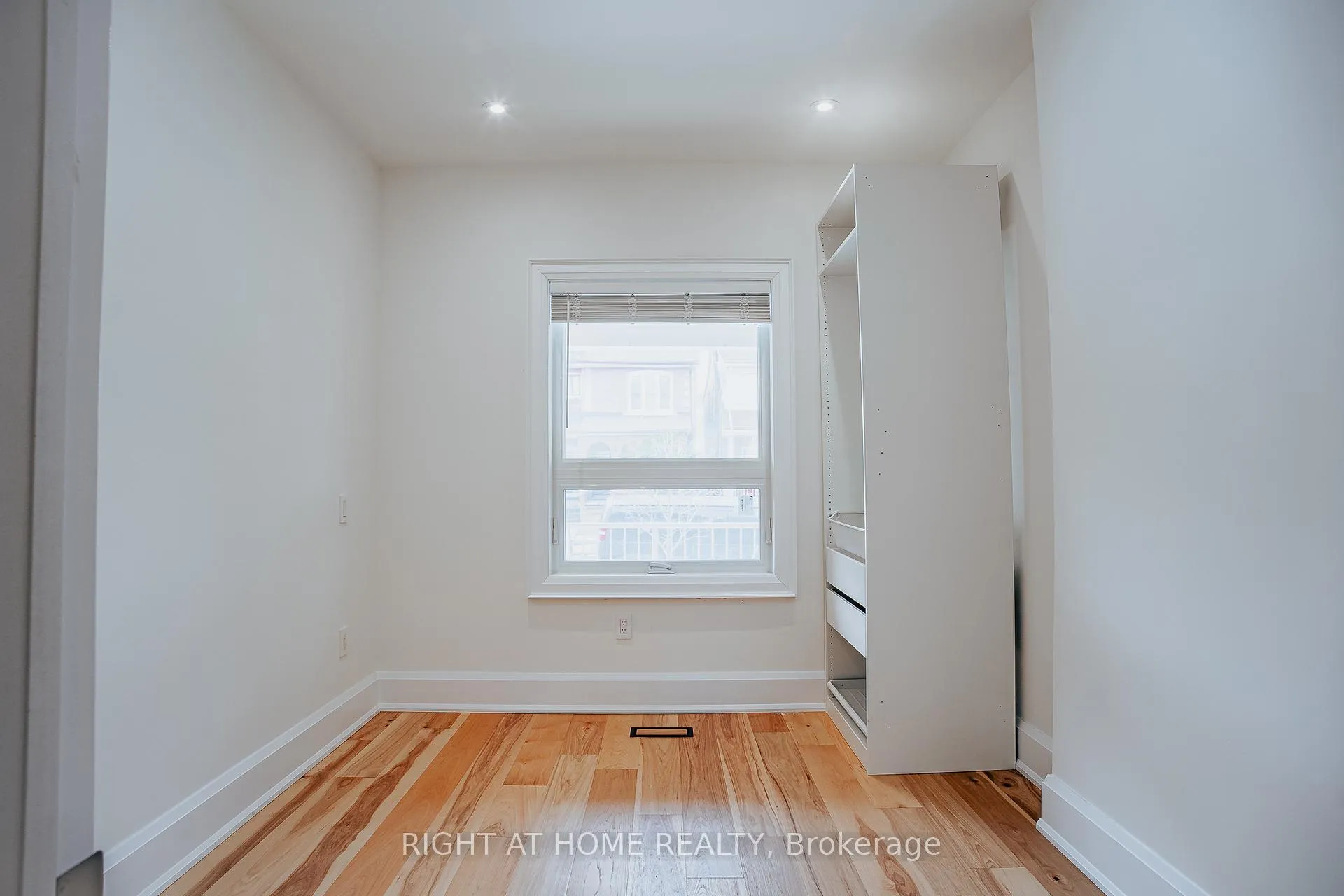 Photo 11 of 39 Sellers Avenue, Toronto, Corso Italia-Davenport — HOMEH
