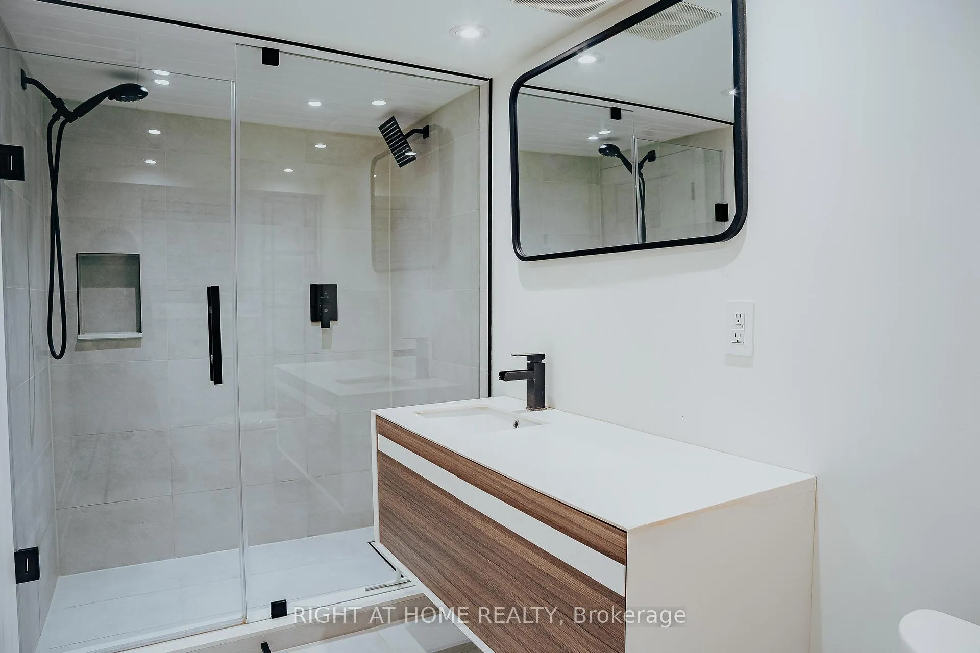 Photo 19 of 39 Sellers Avenue, Toronto, Corso Italia-Davenport — HOMEH