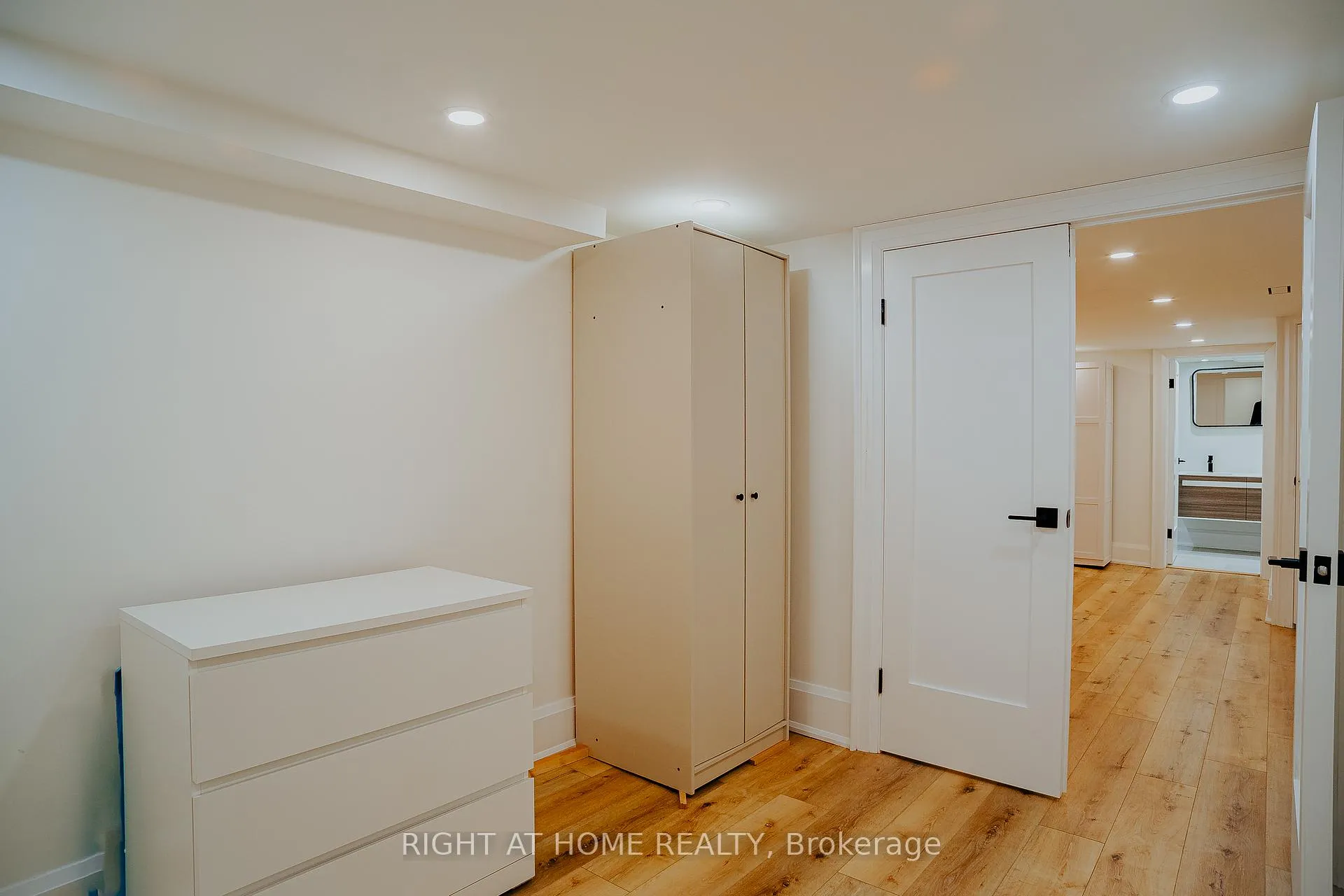 Photo 23 of 39 Sellers Avenue, Toronto, Corso Italia-Davenport — HOMEH