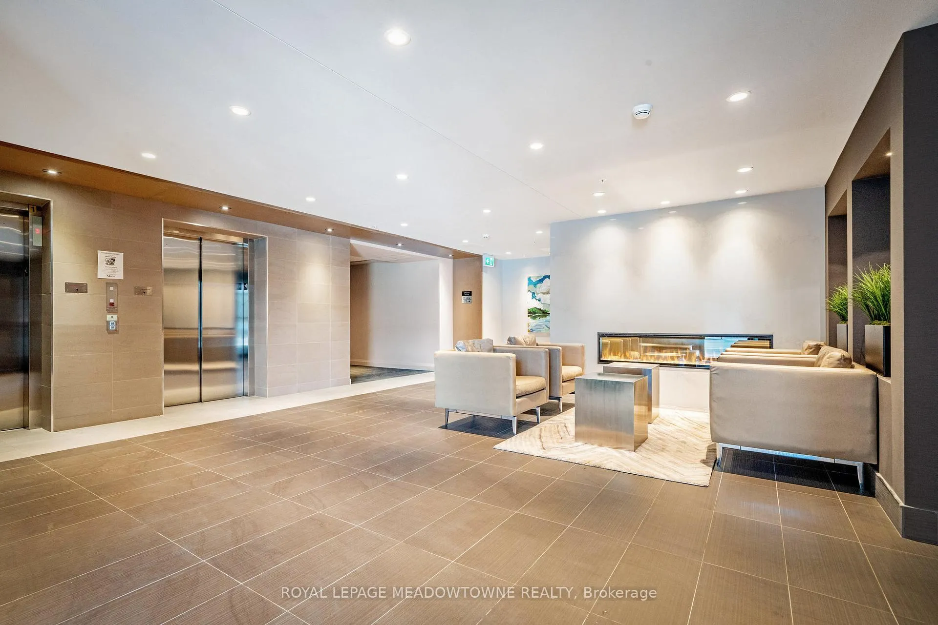 Photo 4 of Unit 503, 1105 Leger Way, Milton, Ford — HOMEH