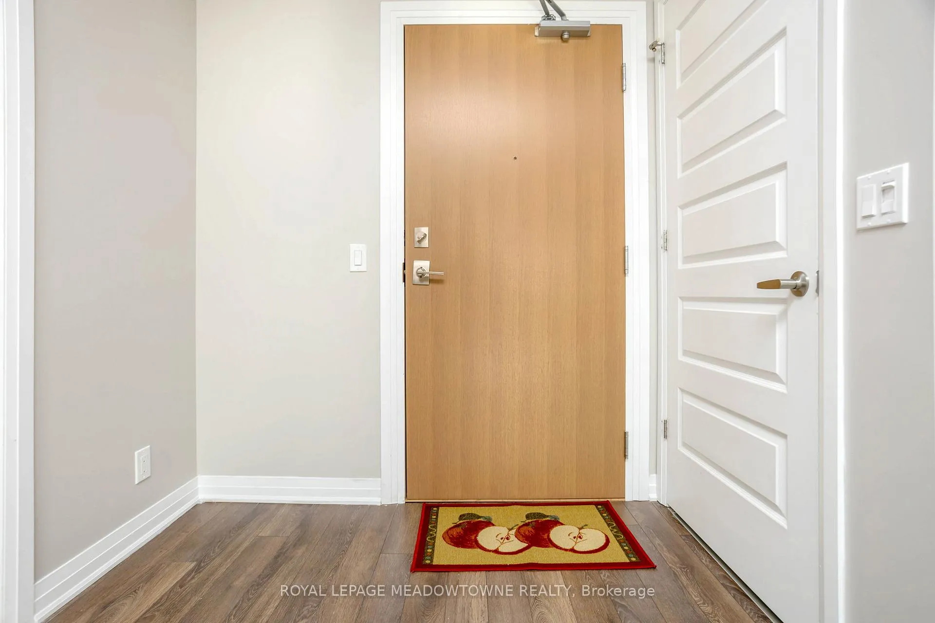 Photo 6 of Unit 503, 1105 Leger Way, Milton, Ford — HOMEH