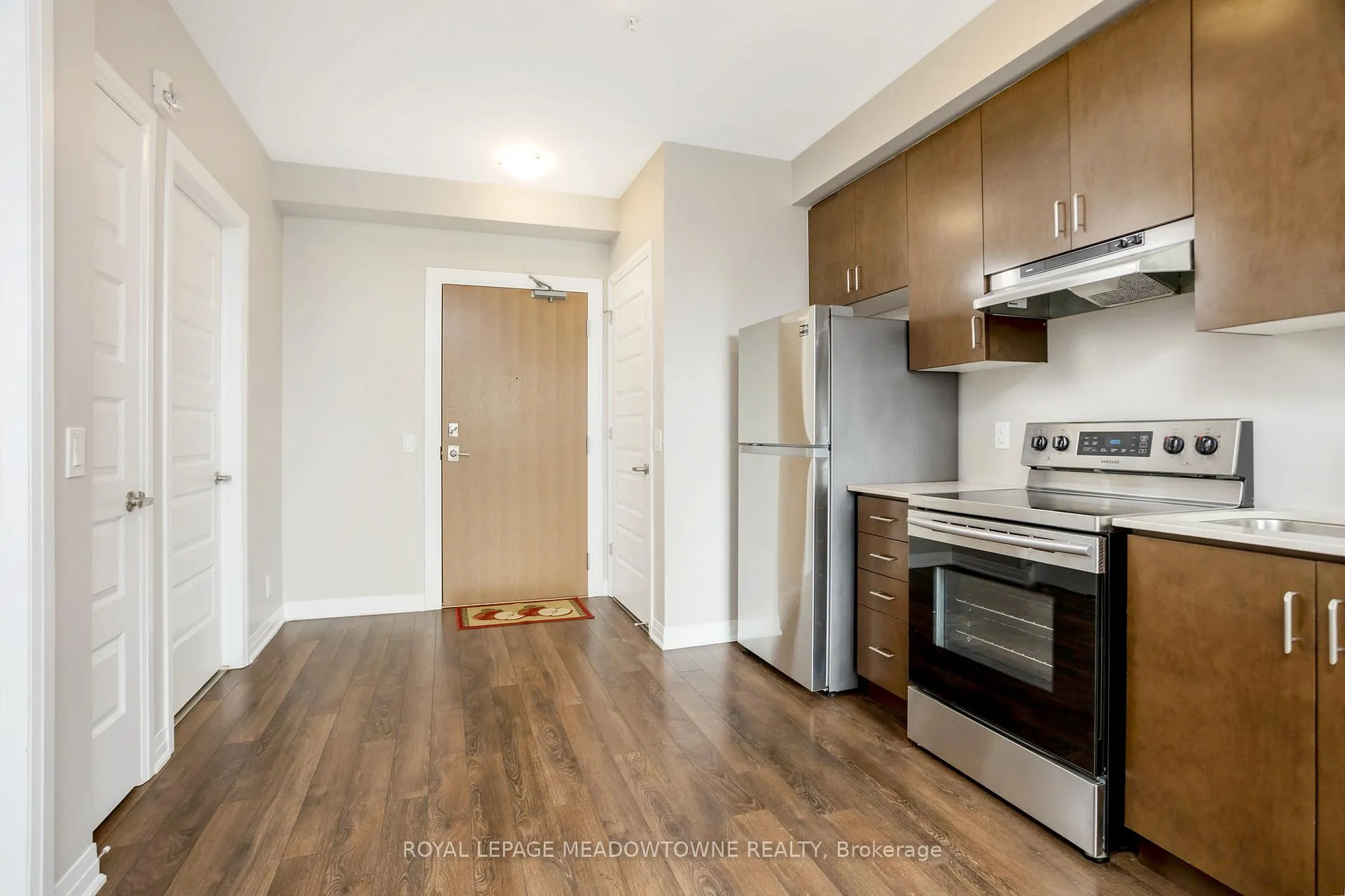 Photo 10 of Unit 503, 1105 Leger Way, Milton, Ford — HOMEH