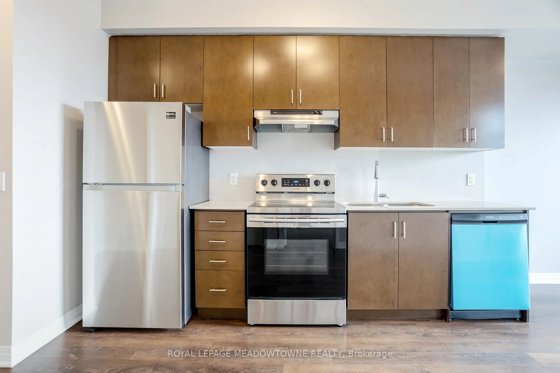 Photo 11 of Unit 503, 1105 Leger Way, Milton, Ford — HOMEH