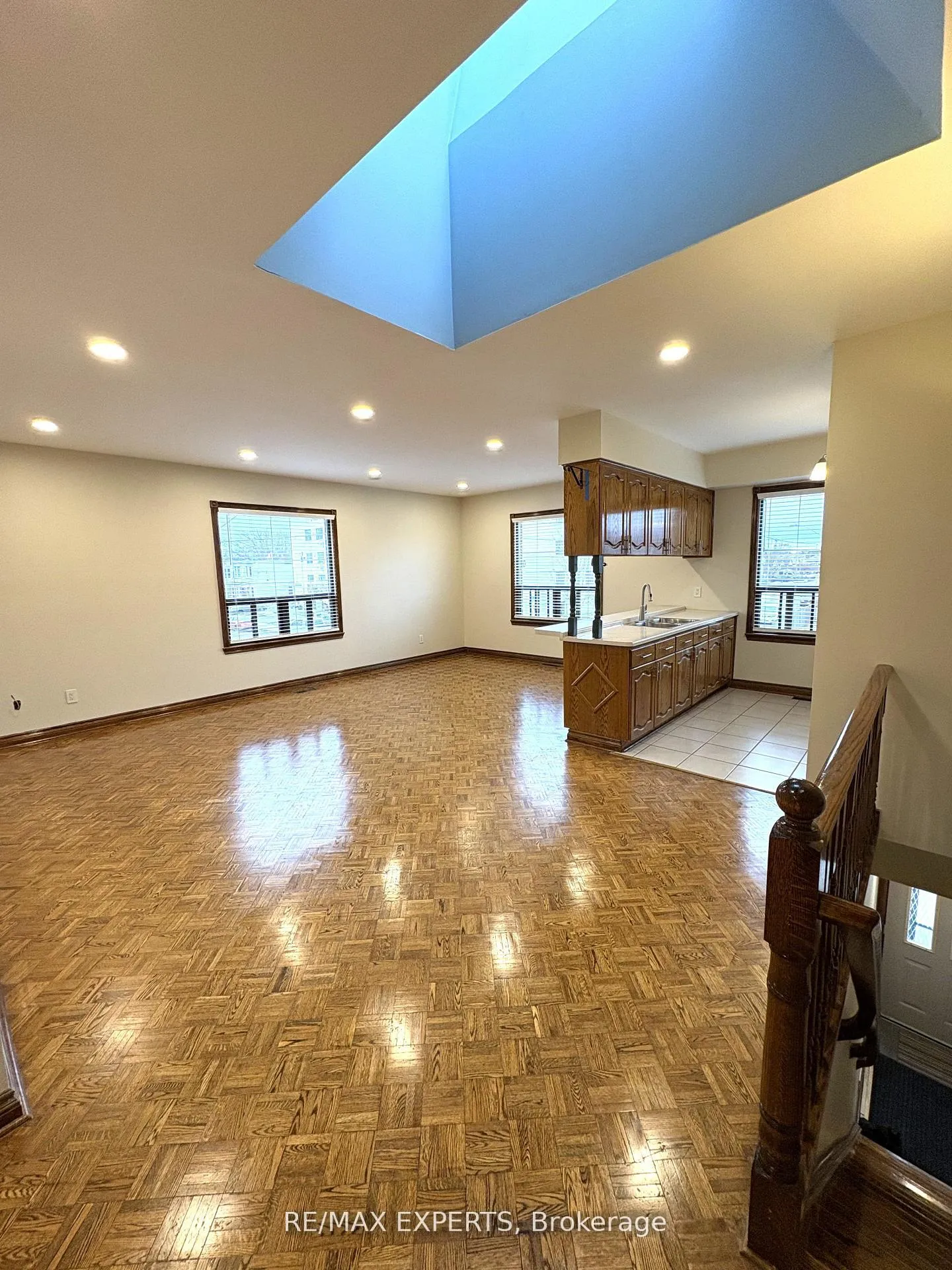 Photo 2 of Unit Unit A, 287 Sammon Avenue, Toronto, Danforth Village-East York — HOMEH