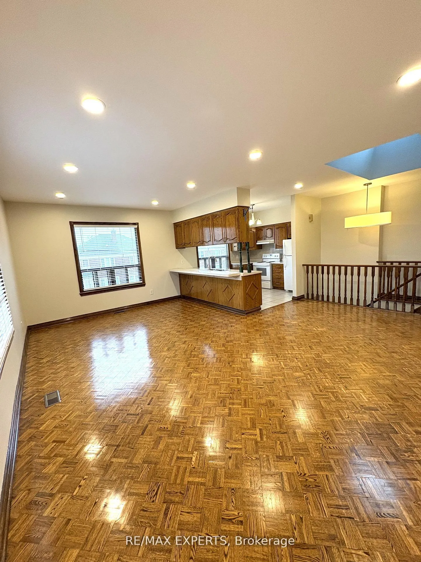 Photo 3 of Unit Unit A, 287 Sammon Avenue, Toronto, Danforth Village-East York — HOMEH