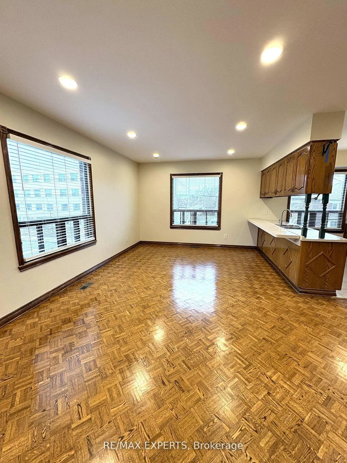 Photo 4 of Unit Unit A, 287 Sammon Avenue, Toronto, Danforth Village-East York — HOMEH