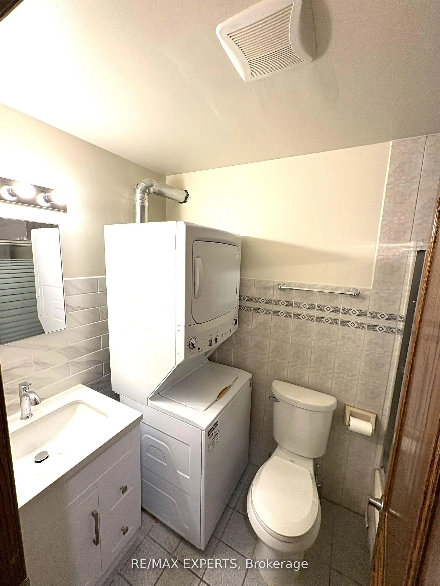 Photo 11 of Unit Unit A, 287 Sammon Avenue, Toronto, Danforth Village-East York — HOMEH