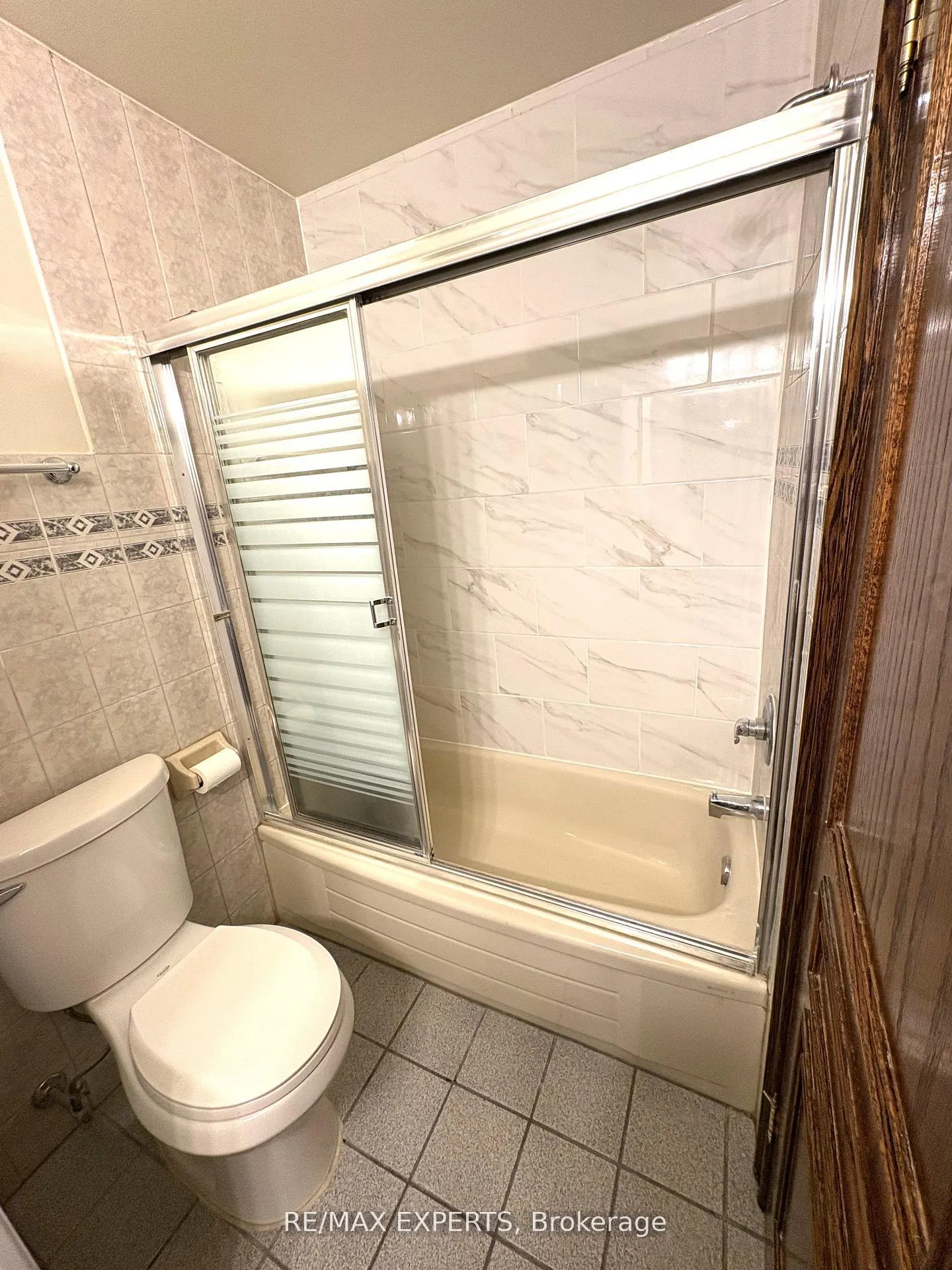 Photo 12 of Unit Unit A, 287 Sammon Avenue, Toronto, Danforth Village-East York — HOMEH