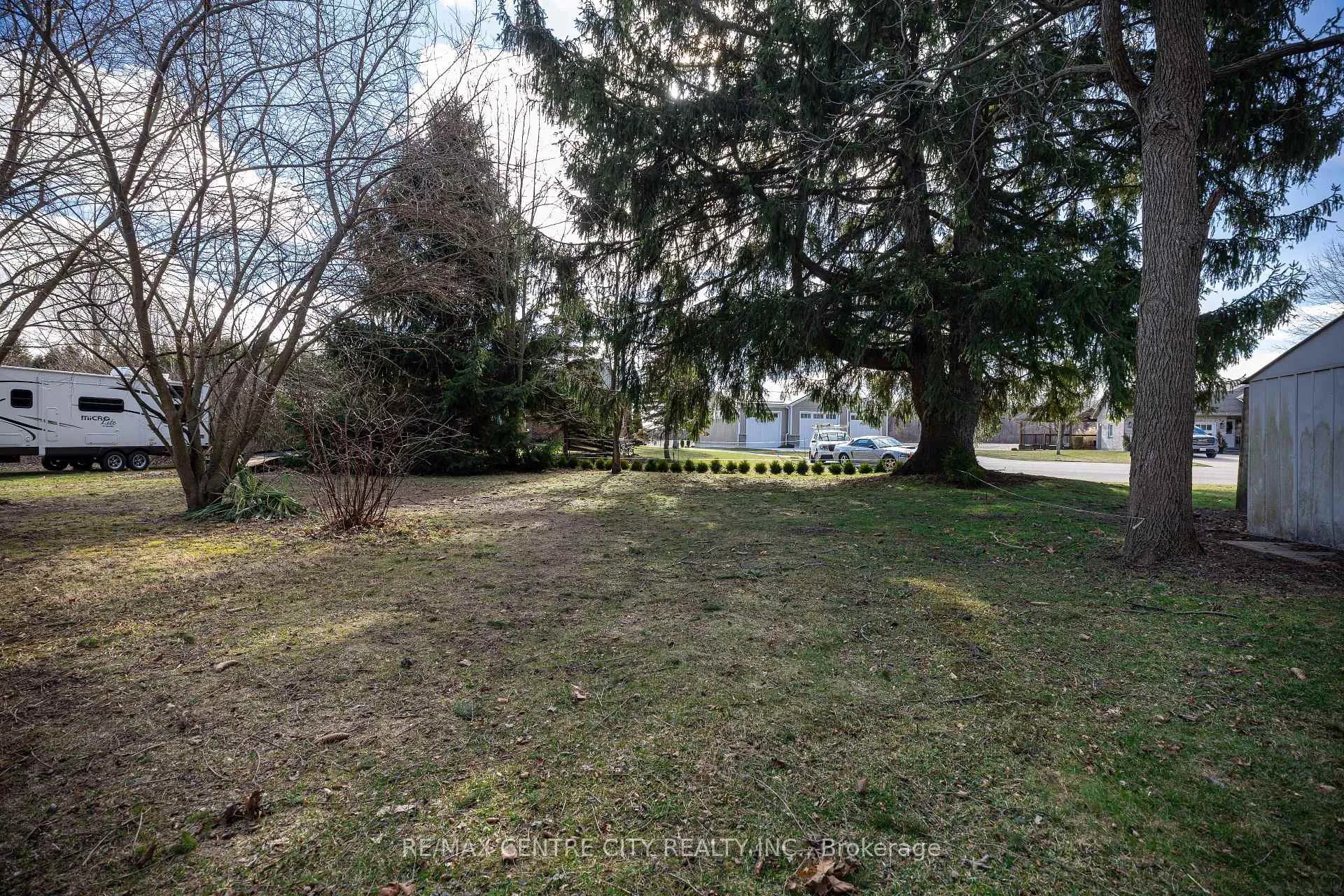 Photo 27 of 70 Main Street, West Elgin, West Lorne — HOMEH
